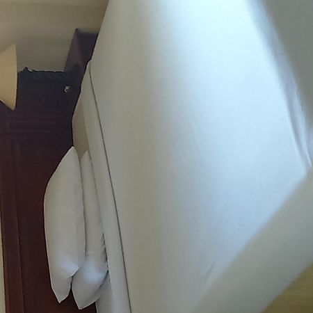 Ternate Island Archie Hotel מראה חיצוני תמונה